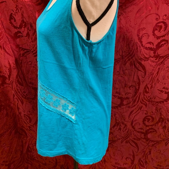 fun 2 fun Mixed Material Tank Top - Picture 3 of 5